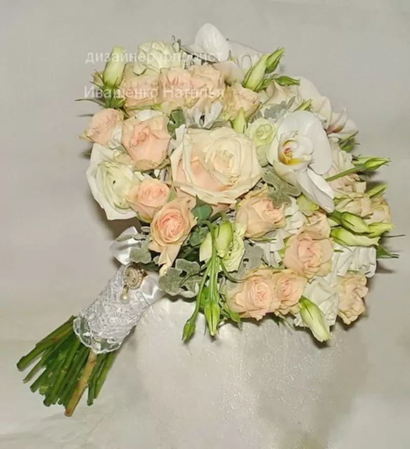 Круглый свадебный букет 3