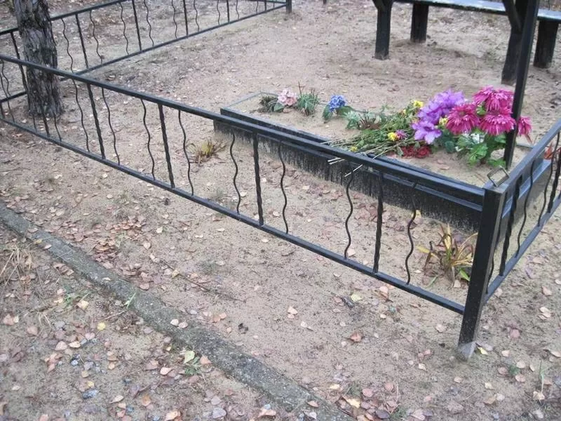 Кресты та оградки на могилу 2