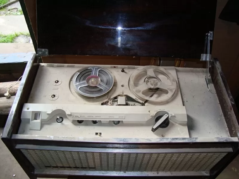 Катушечный магнитофон - Днепр-14А. (Днiпро-14А) 1969. только корпус. 7