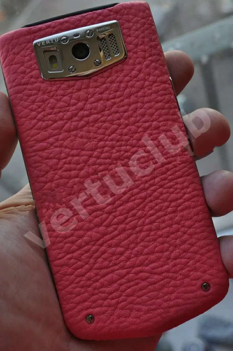 Vertu Constellation V Pink Leather 2