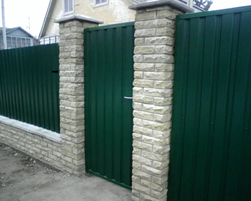 Забор с профнастила