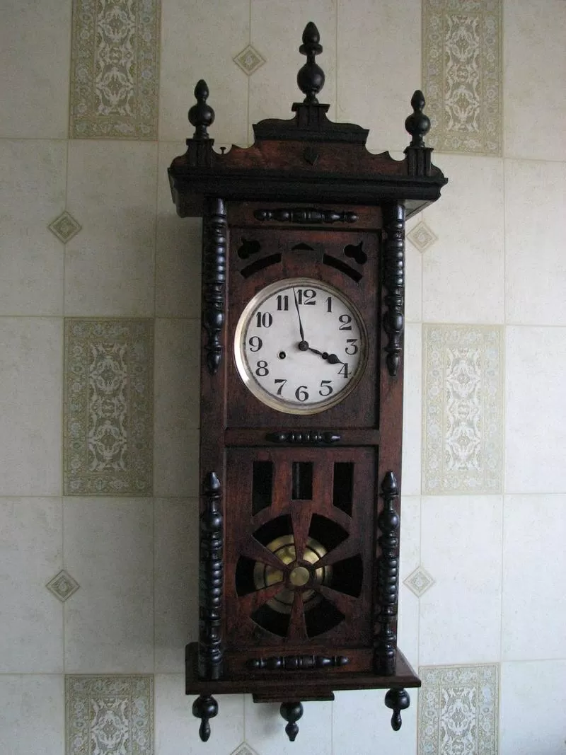 Продам часы старинные немецкие  Густав Беккер с трехгонговым красивым боем..