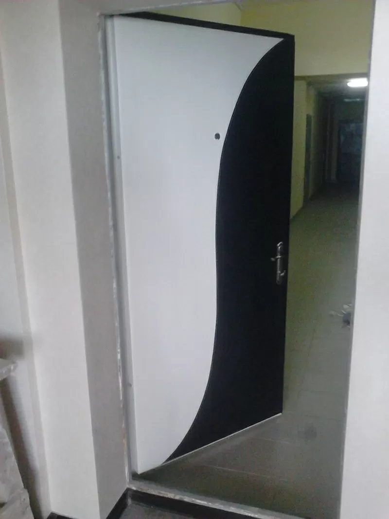 Отделка дверей дермантином , кожзаменителем 