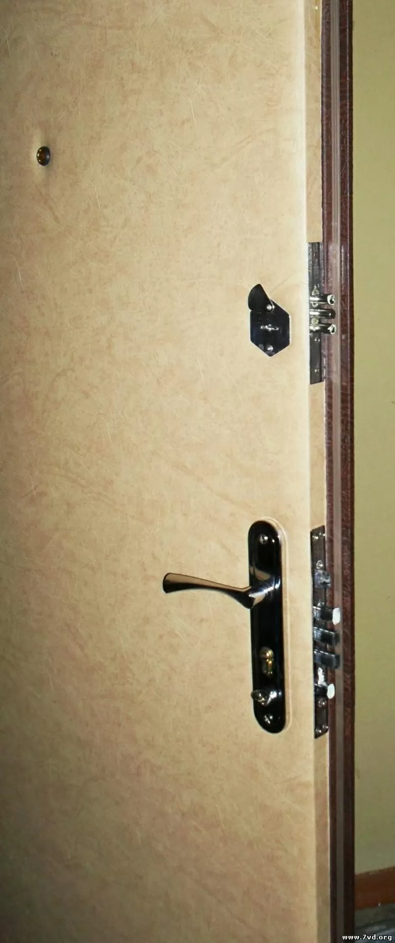 Отделка дверей дермантином , кожзаменителем  3