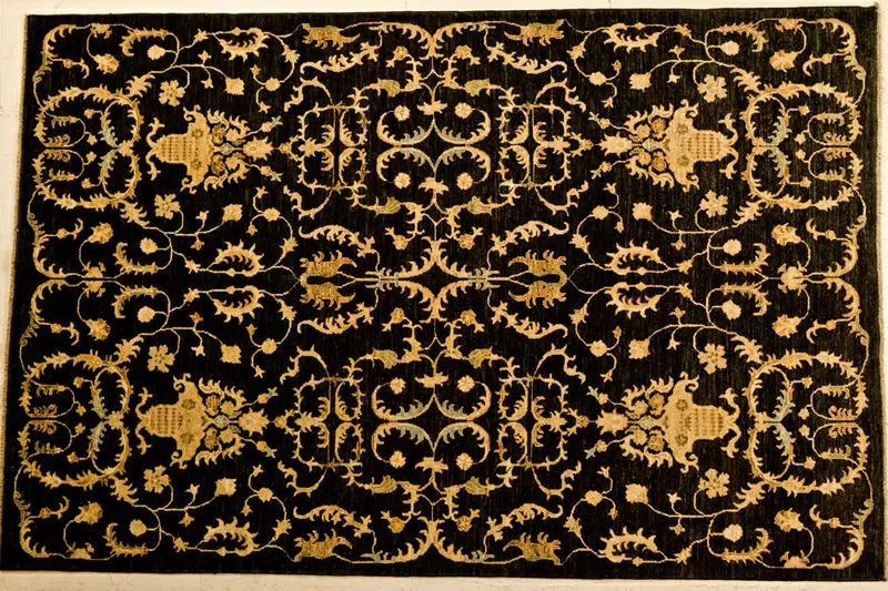 Ремонт та реставрація антикварних килимів ручної роботи 5