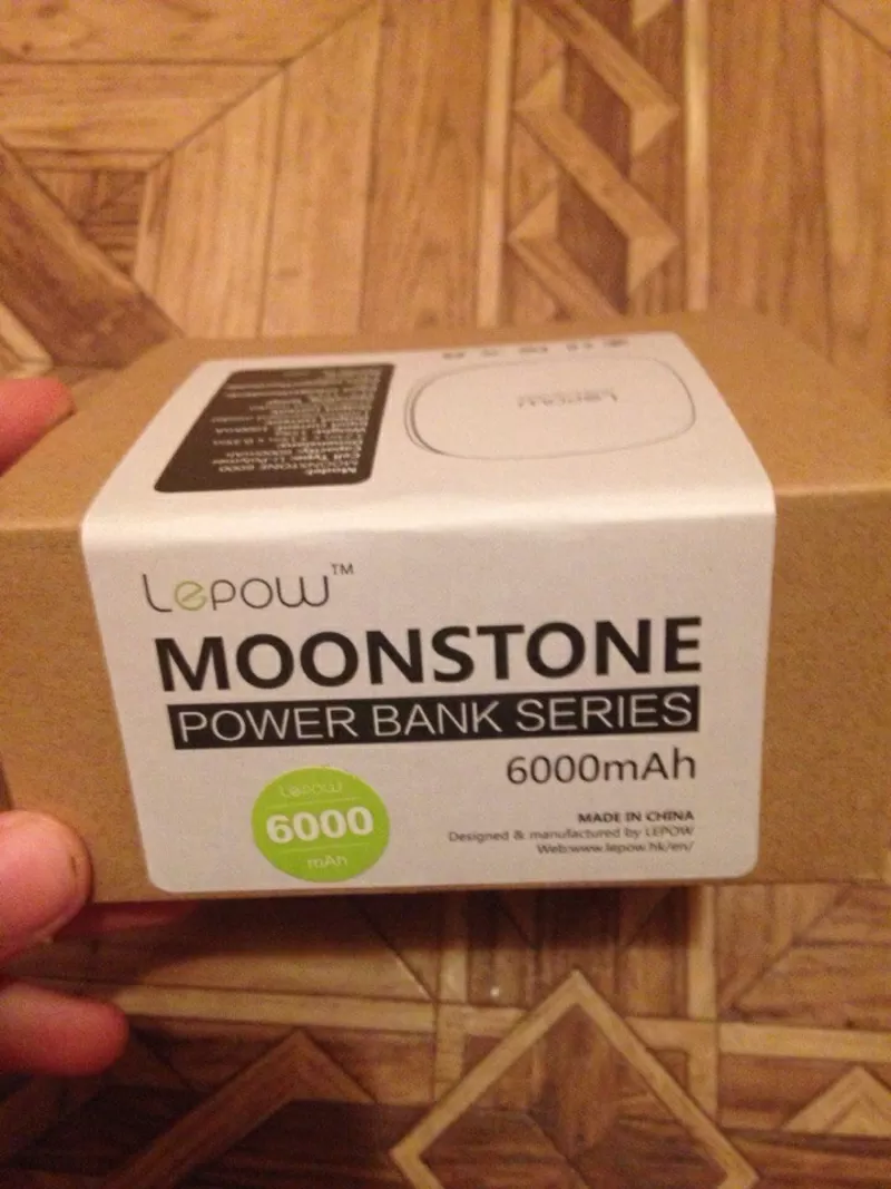 Зарядное устройство Lepow Moonstone 6000 