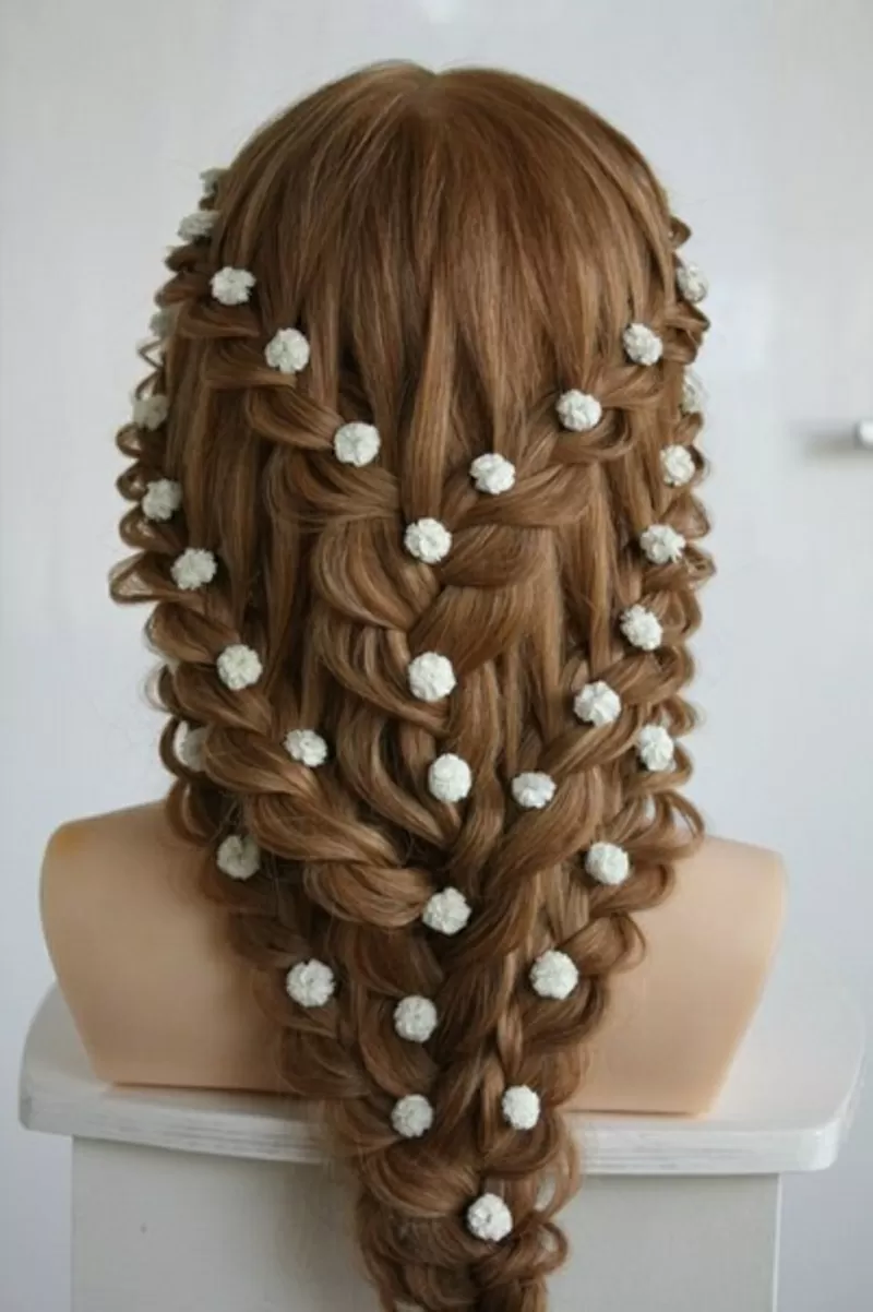 Плетения, прически с косами и макияж торжества