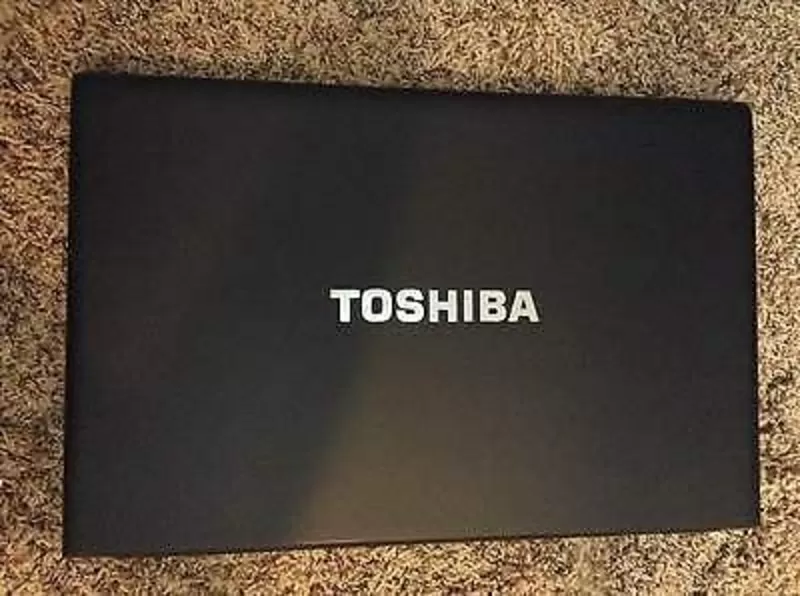 Продам по запчастям ноутбук Toshiba Tecra R850-S8540. 2