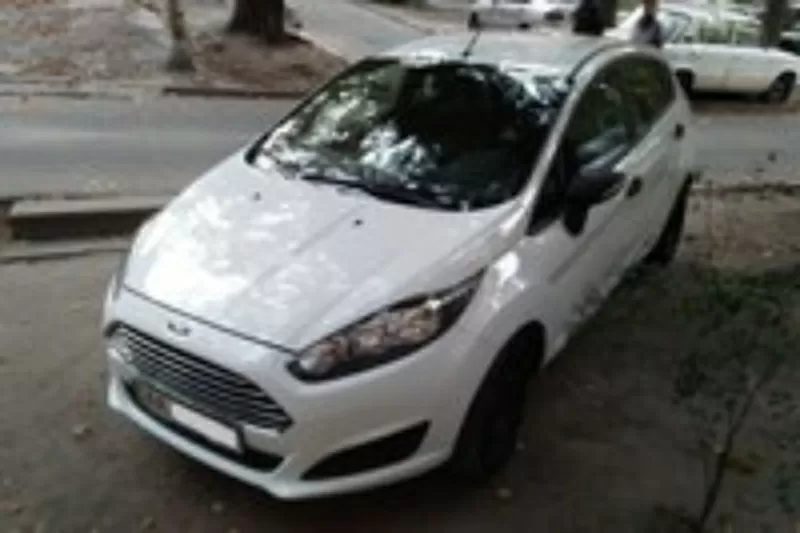 Продам свой автомобиль Ford Fiesta 2