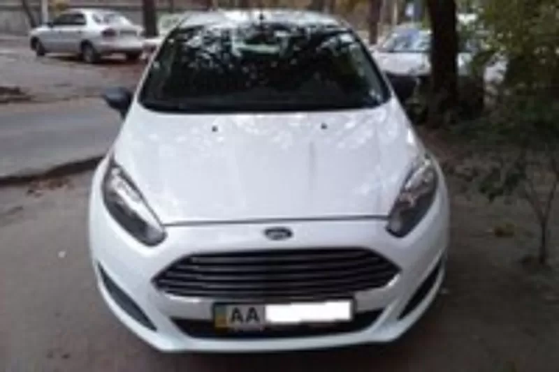 Продам свой автомобиль Ford Fiesta 3