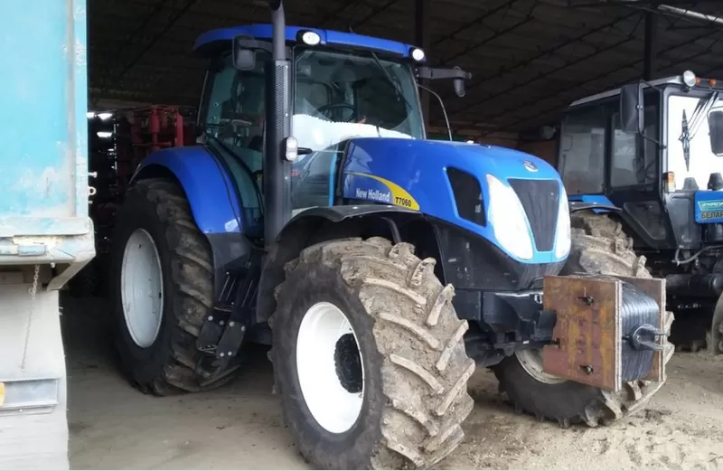 Колісний трактор NEW HOLLAND T 7060