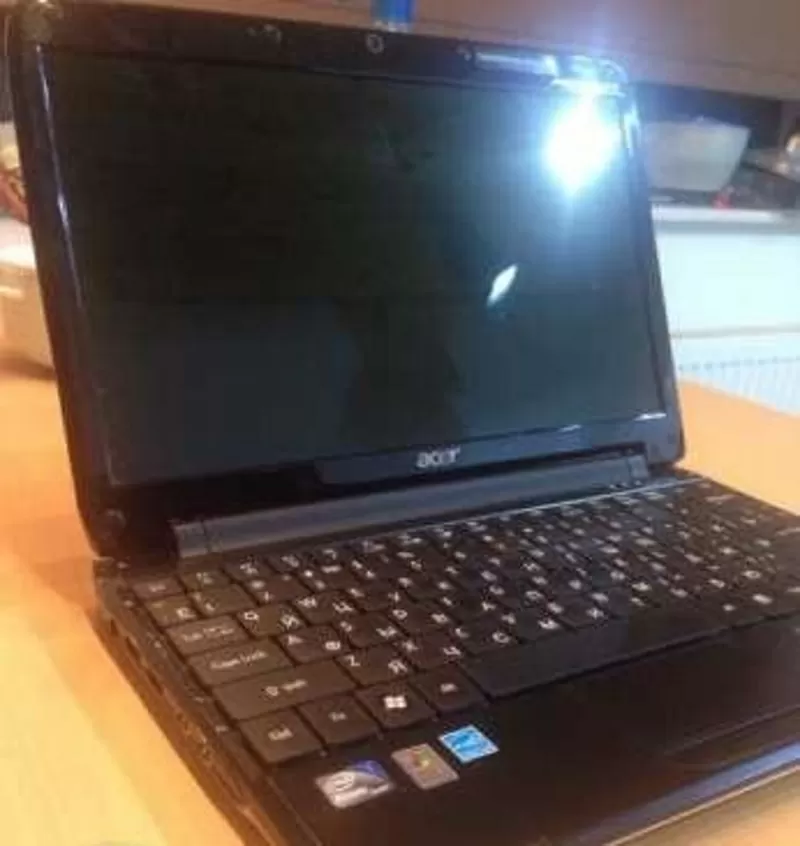 Продам по запчастям нетбук Acer Aspire One ZA3 A0751h