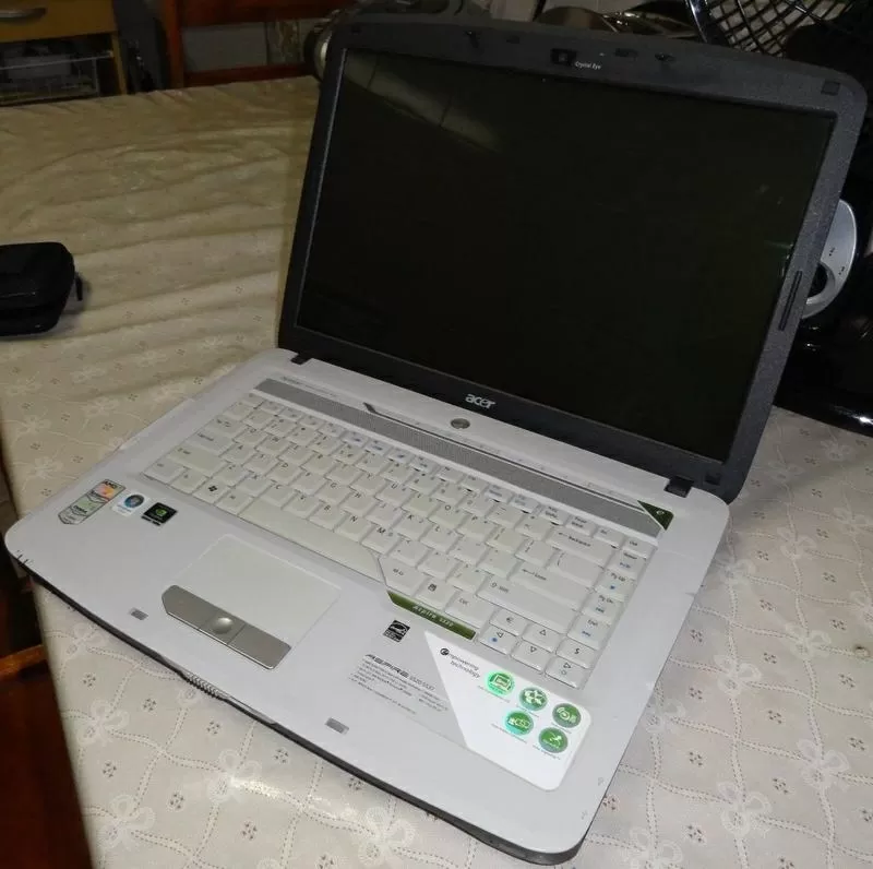 Продам по запчастям ноутбук Acer TravelMate 5520-разборка и установка