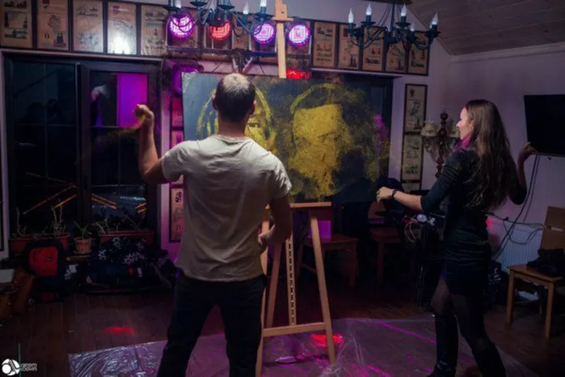 Золотое шоу, золотая пыль, звездное шоу, портрет блестками, художник. 3