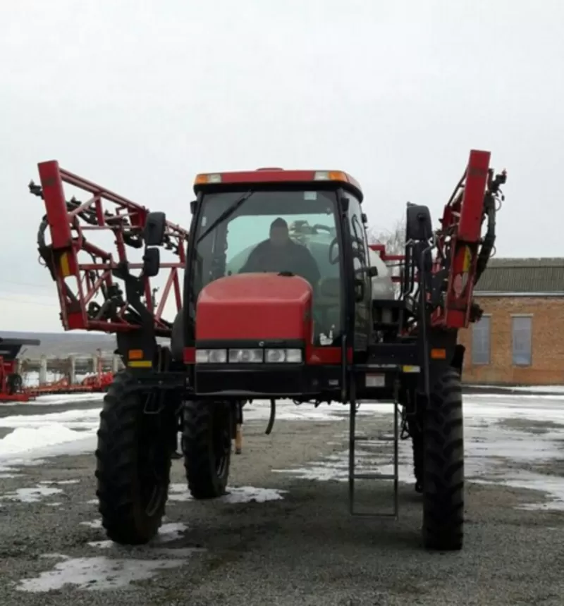 Обприскувач самохідний CASE IH 3330 3