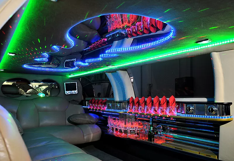 Уникальное предложение – 2 автомобиля по цене одного 10