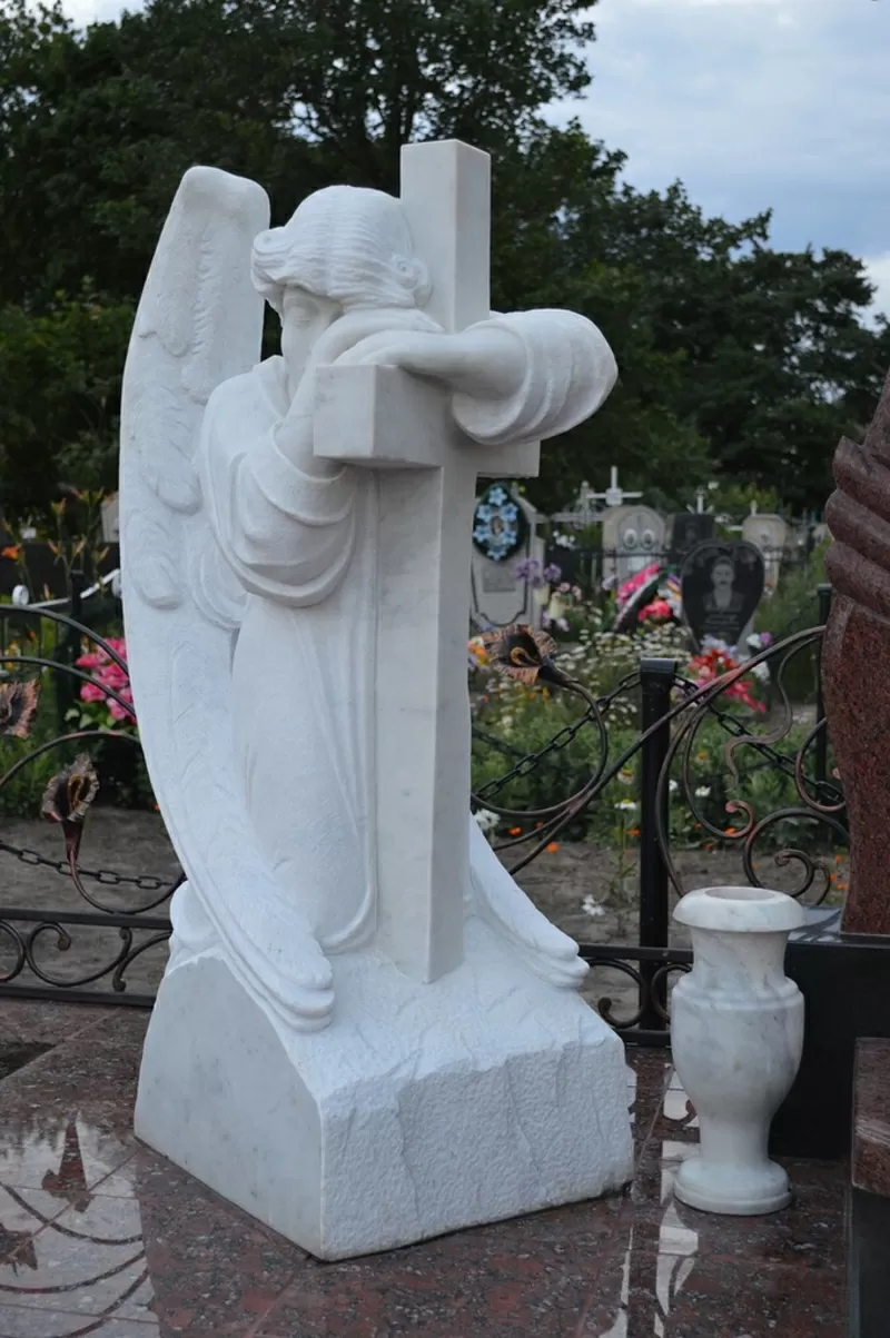 Скульптор. Памятники из мрамора, рельефы, портреты. 2