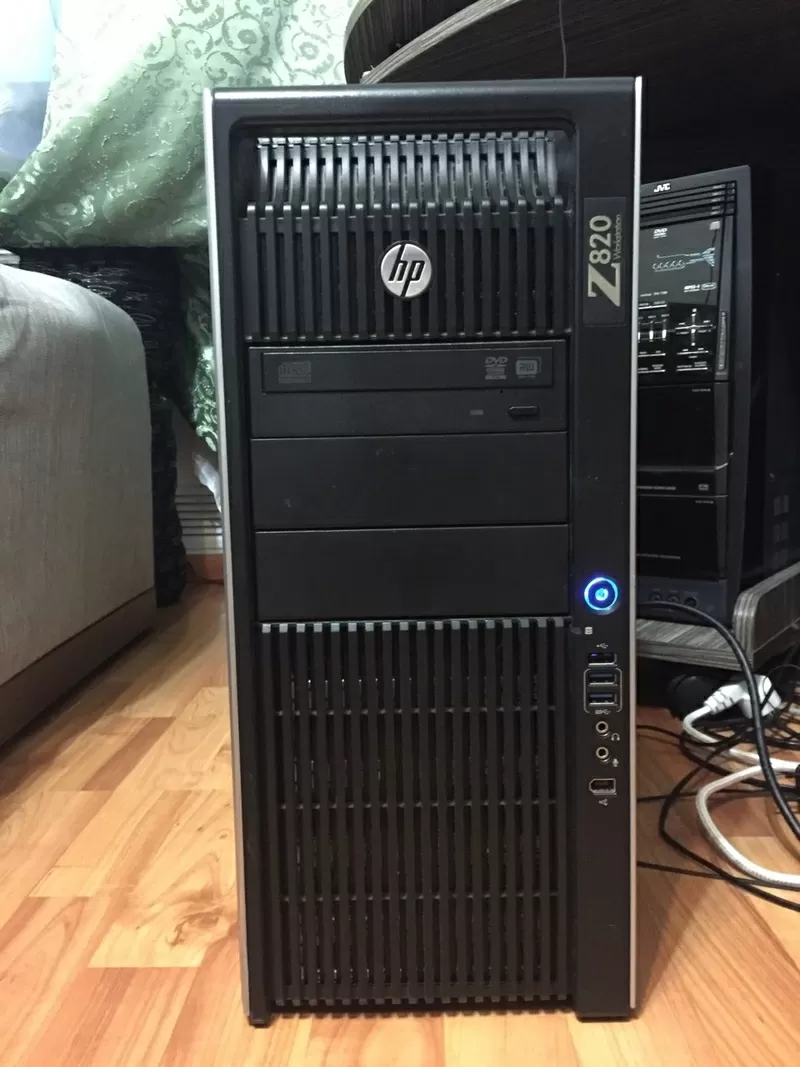 Срочно продам рабочую станцию HP z820 3