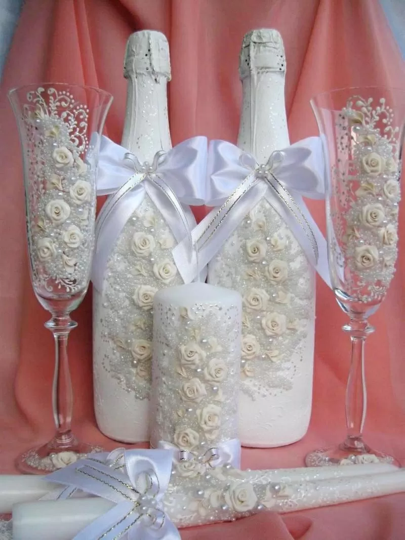 Свадебные наборы: бокалы,  шампанское,  свечи,  подушки 10