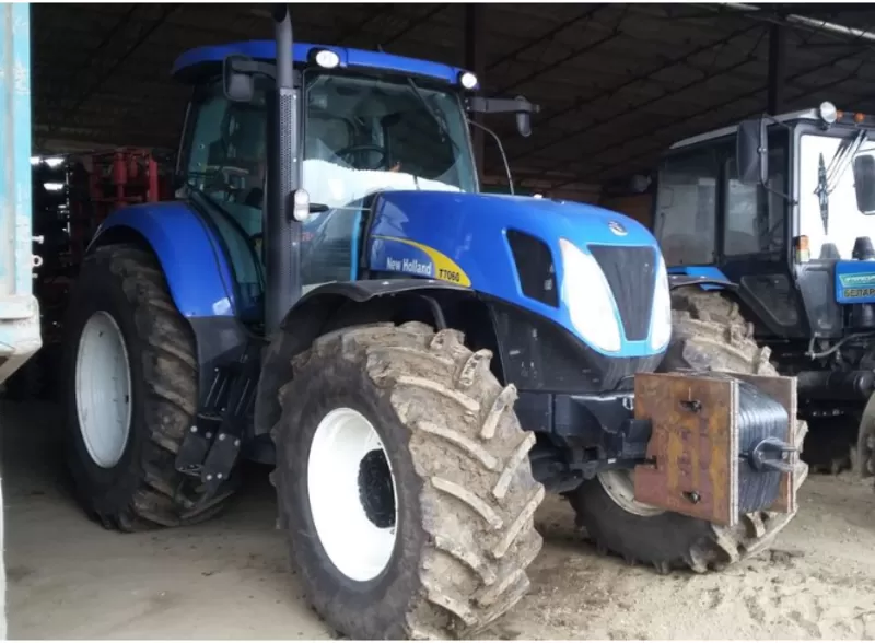 Колісний трактор NEW HOLLAND T 7060