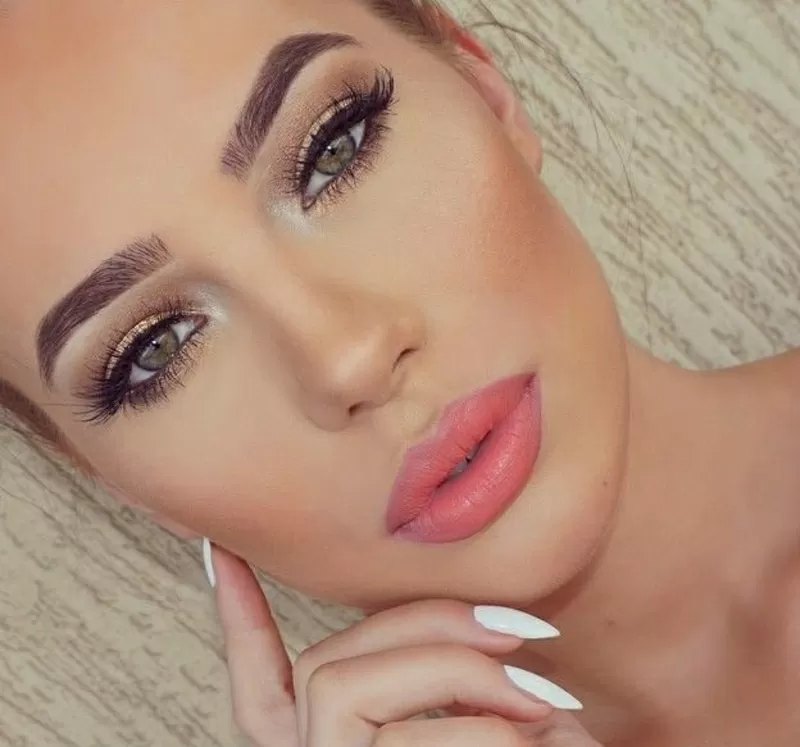 Профессиональное наращивание ресниц сегодня. Киев. Троещина. Фестиваль 5