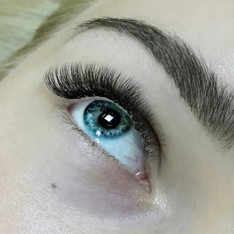 Профессиональное наращивание ресниц сегодня. Киев. Троещина. Фестиваль 3