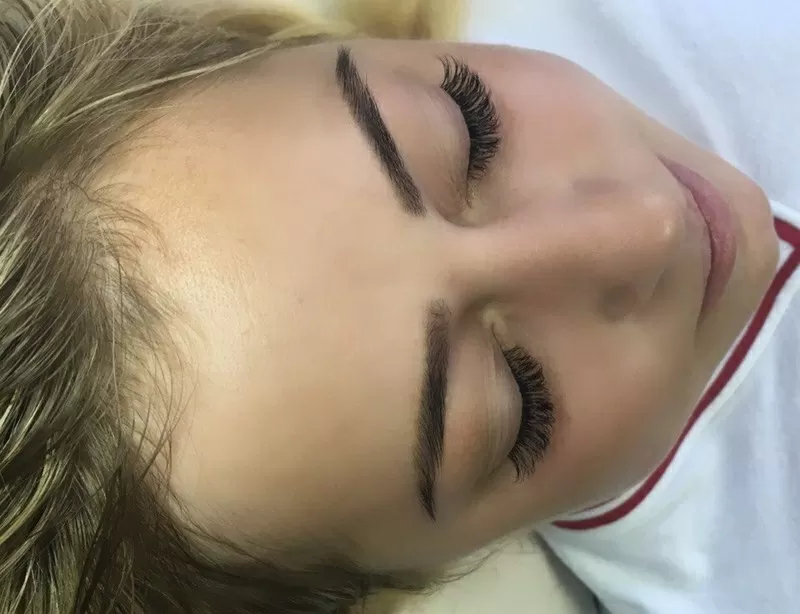 Профессиональное наращивание ресниц сегодня. Киев. Троещина. Фестиваль 8