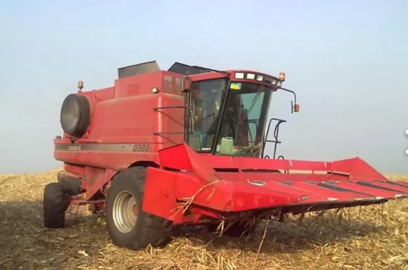 Комбайн CASE IH 2388 без жатки