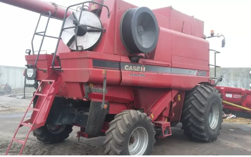 Комбайн CASE IH 2388 без жатки 3