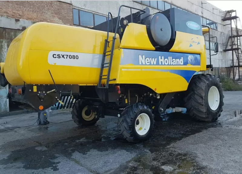 Комбайн NEW HOLLAND 7080