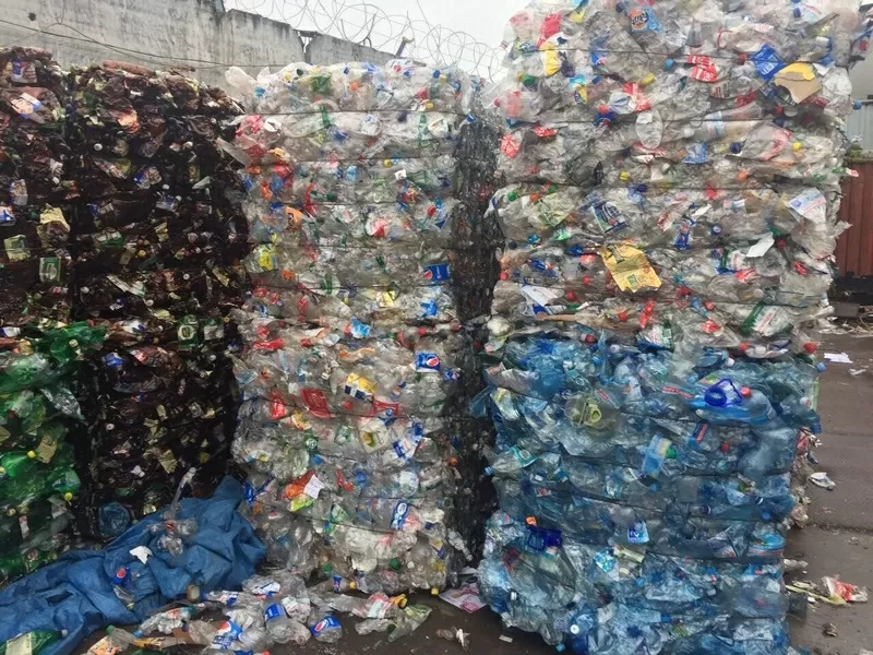 Закупаем прессованную ПЭТ-тару в тюках,  HDPE-флакон 2