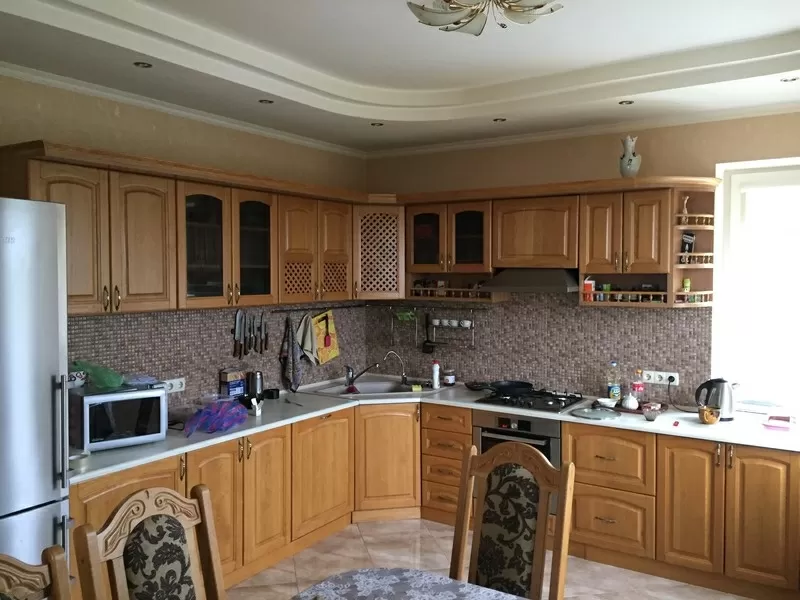 Продам дом Броварской р-н Зазимье.  8