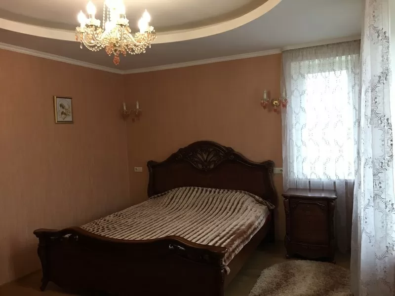 Продам дом Броварской р-н Зазимье.  11