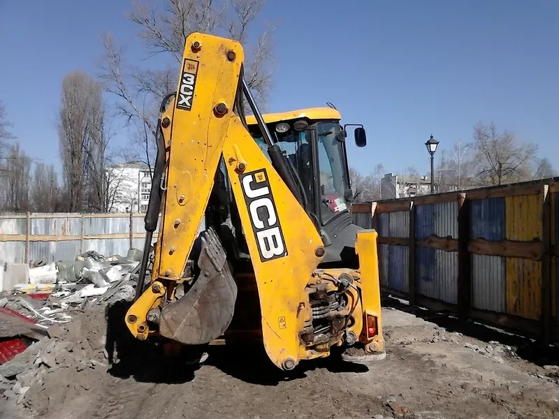 Услуги экскаватора jcb 3cx. Аренда экскаватора jcb 3cx.