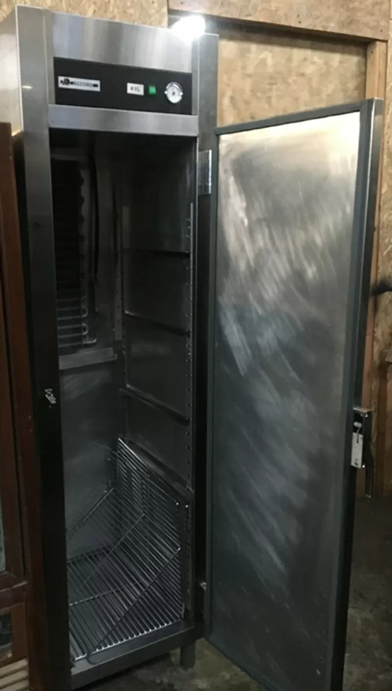 Шкаф холодильный б/у KYL Accord статический 3