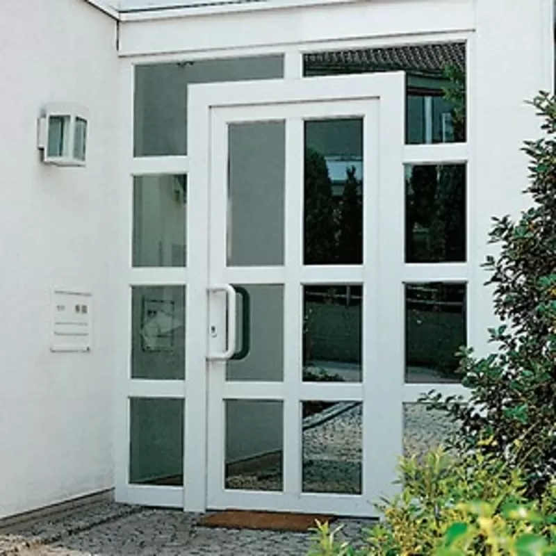 Входные двери металлопластиковые Рехау Rehau от Дизайн Пласт ТМ 3
