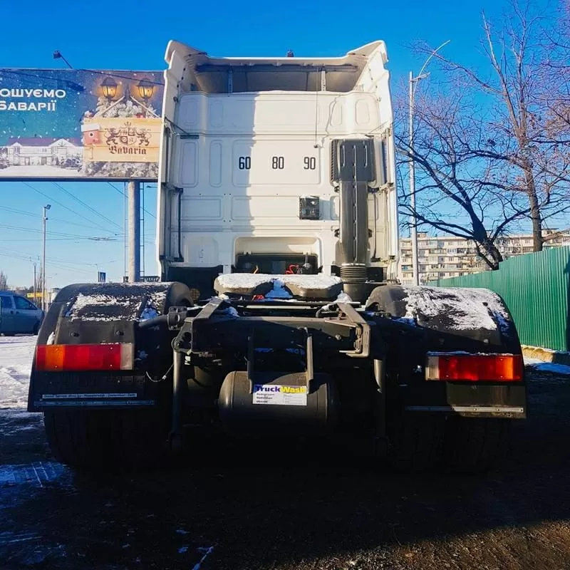 Седельный тягач DAF XF 105 410   3