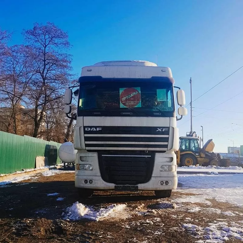 Седельный тягач DAF XF 105 410   4