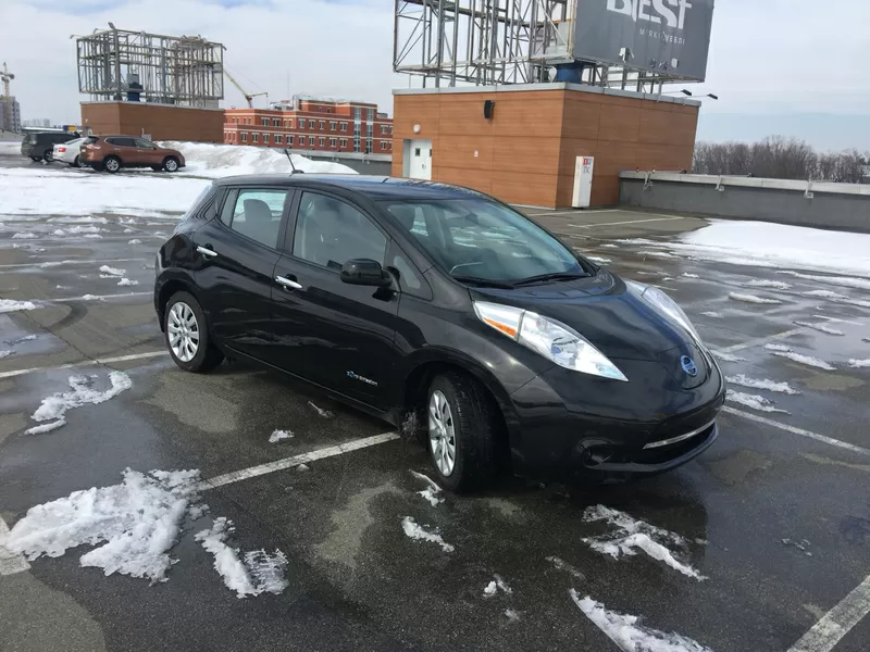 Продам Nissan Leaf в идеальном состоянии 9