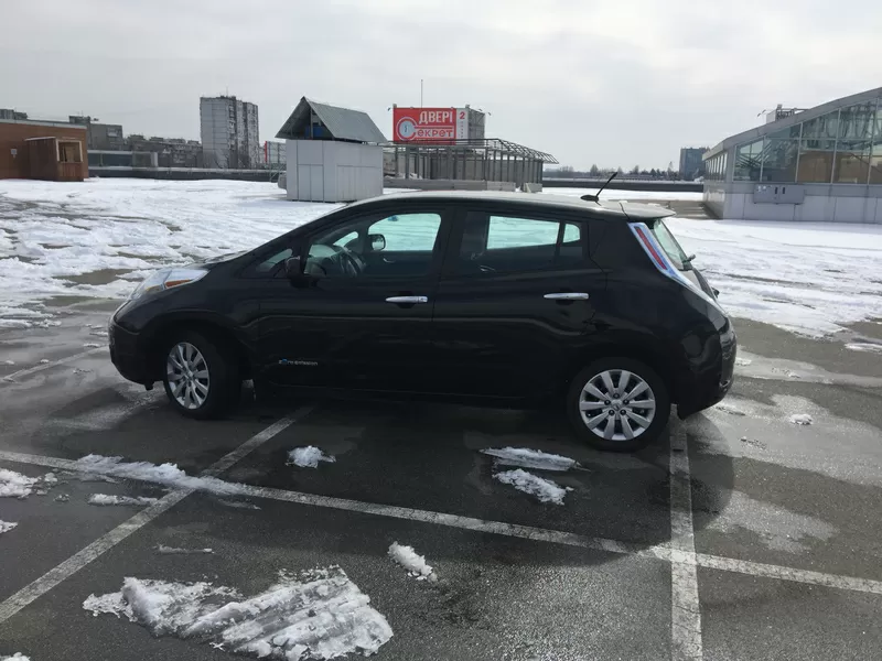 Продам Nissan Leaf в идеальном состоянии 5