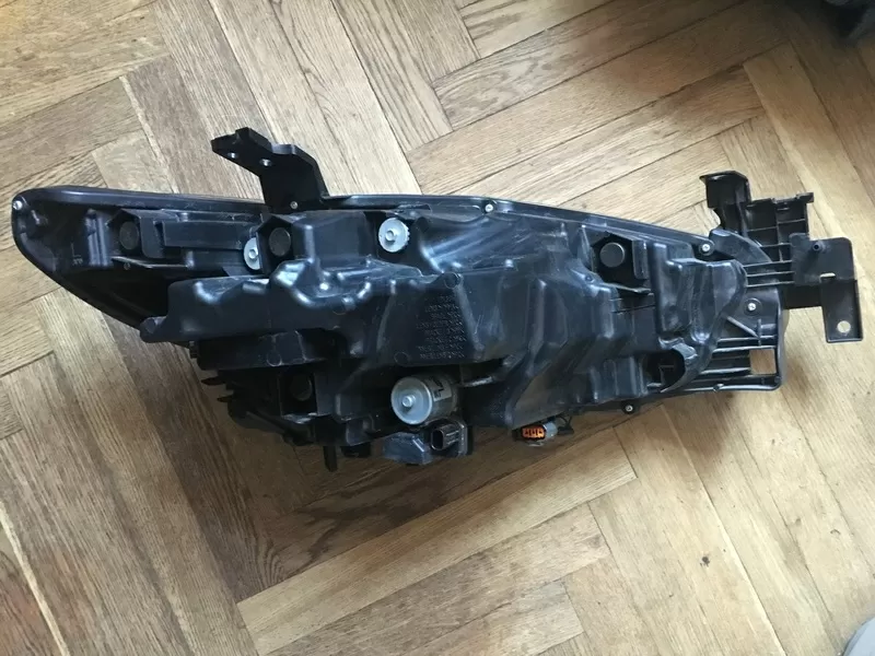 Правая и левая фара для Mazda 6 2016 LED original 6