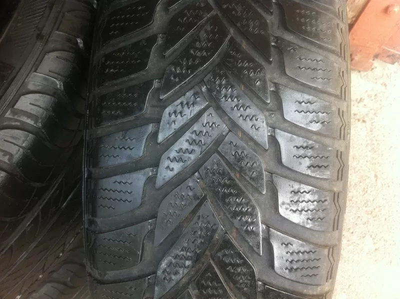 Зимняя шина Dunlop 175/60R15 2