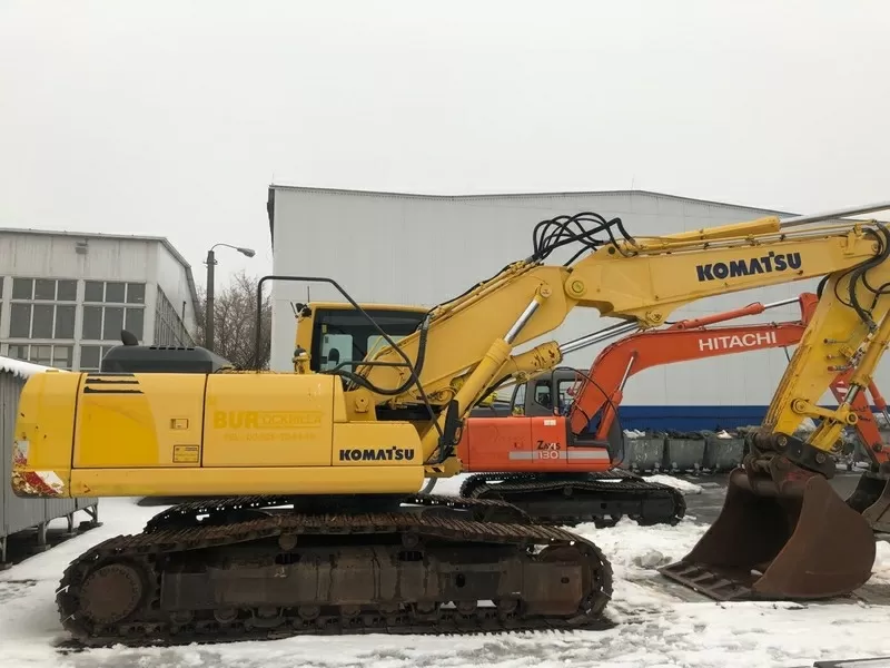 Гусеничный экскаватор Komatsu