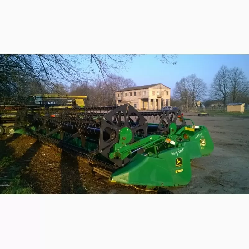 Жатка John Deere 930 F ;  2000г.в. 2