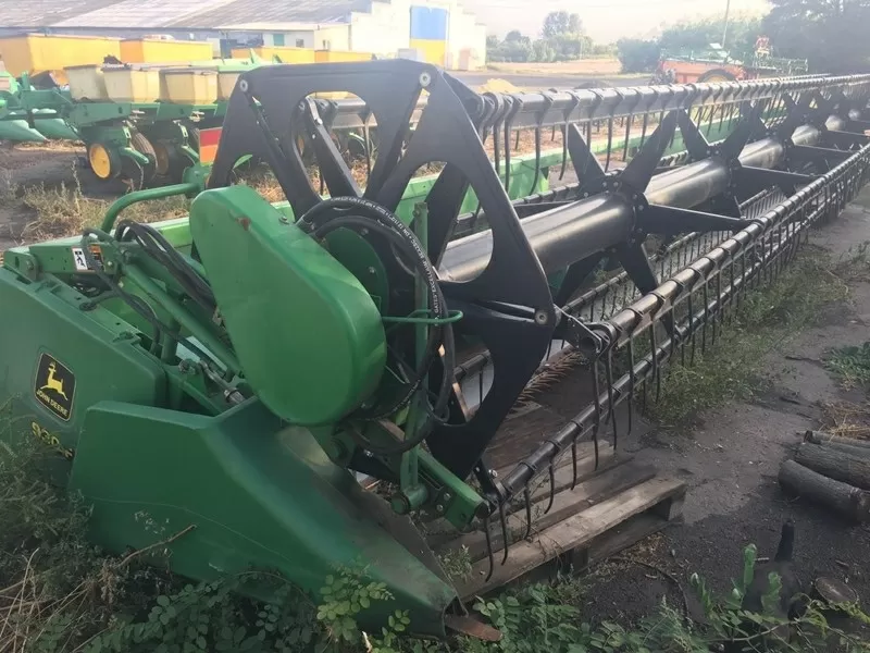 Жатка John Deere 930 F ;  2000г.в. 3