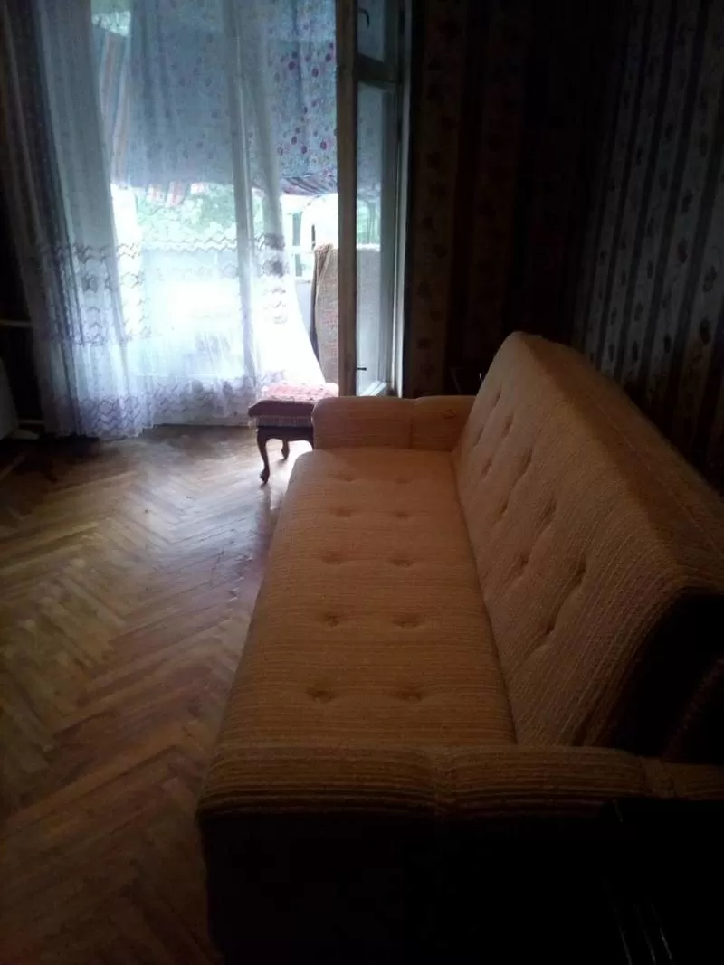 Сдам 3-комнатную квартиру в Киеве. Метро Левобережная.Своя.Посуточно  13