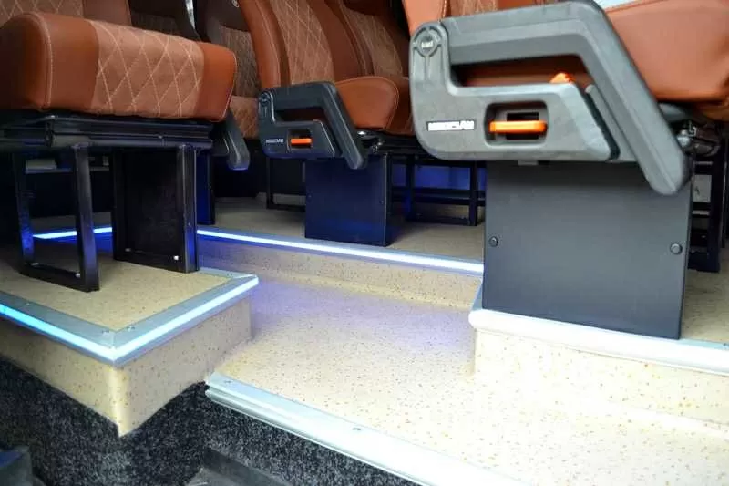 Алюминиевый профиль для полок и алюминиевый уголок в микроавтобус автобус 4