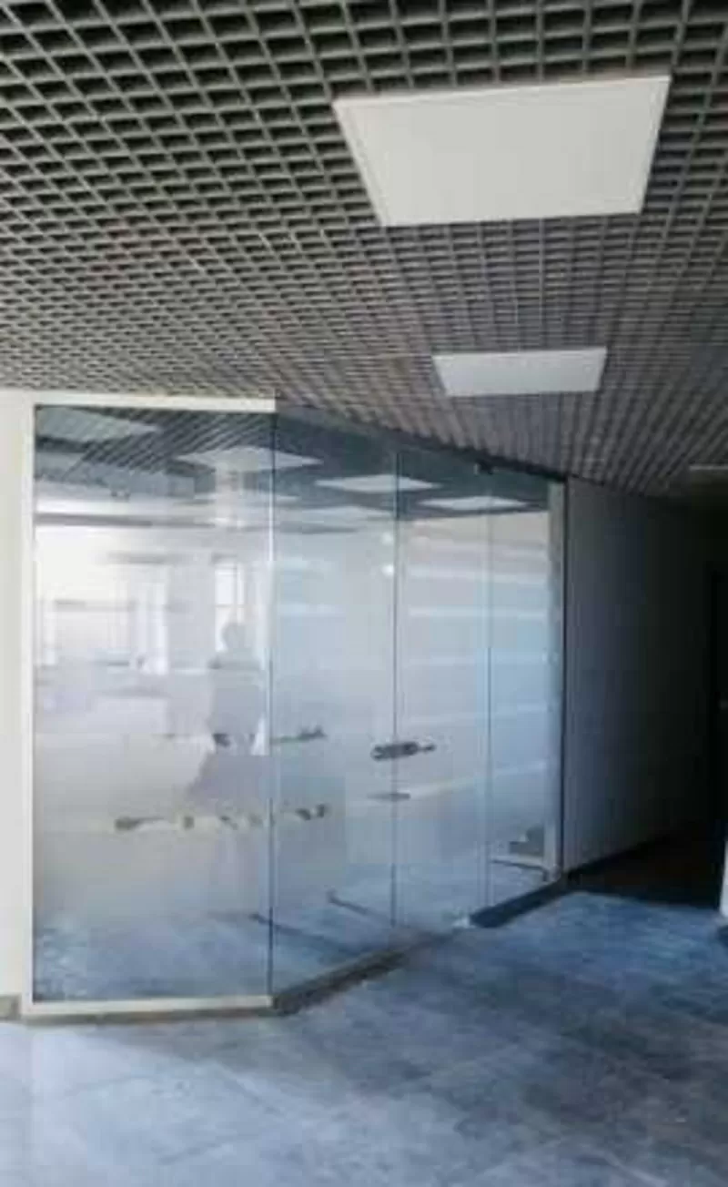 М. Печерская (БЦ Волна) сдам офис 670 кв. м. Центр. Без комиссии!