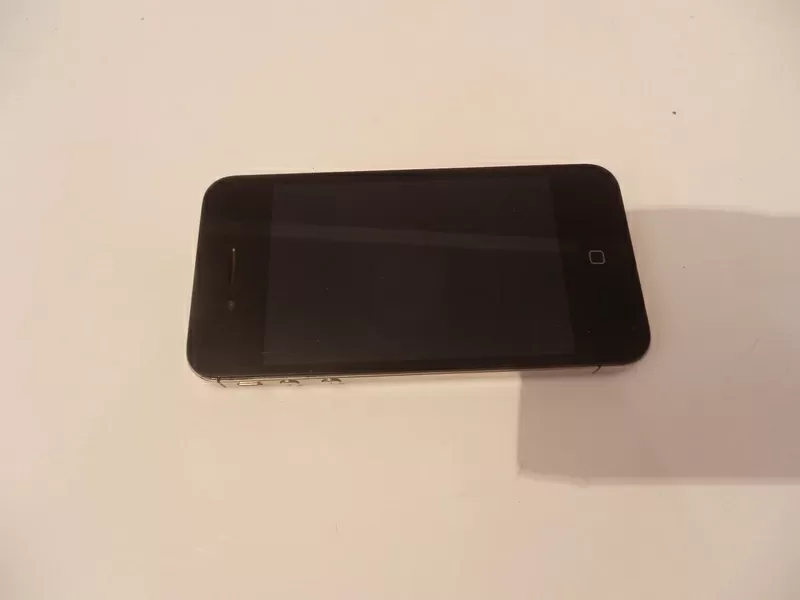 Мобильный телефон Apple iphone 4s 4