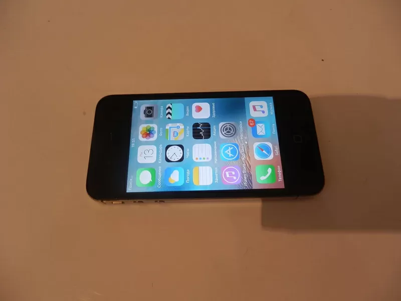 Мобильный телефон Apple iphone 4s